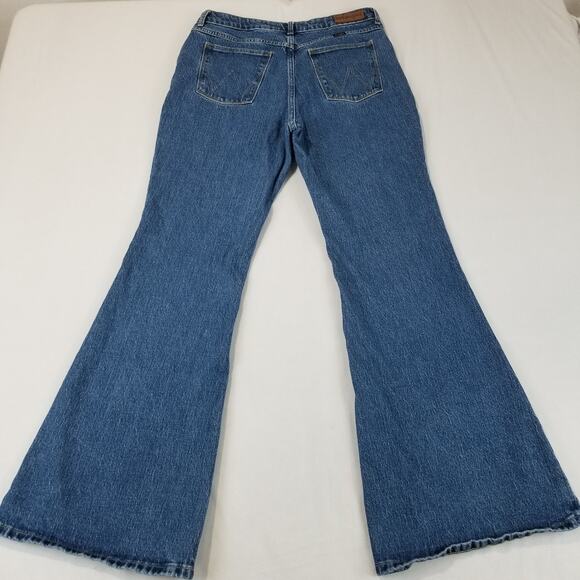 Wrangler Jeans Womens 8/29 X 32 High-Rise Fierce Flare Cowboy Rodeo Western - Picture 2 of 11